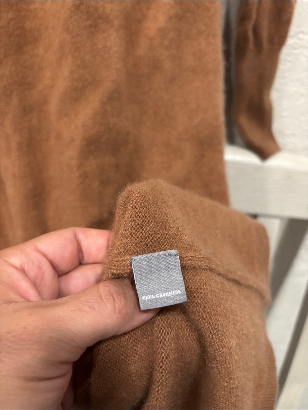 Neiman Marcus Cashmere Sweater - Camel Brown - Picture 5 of 9
